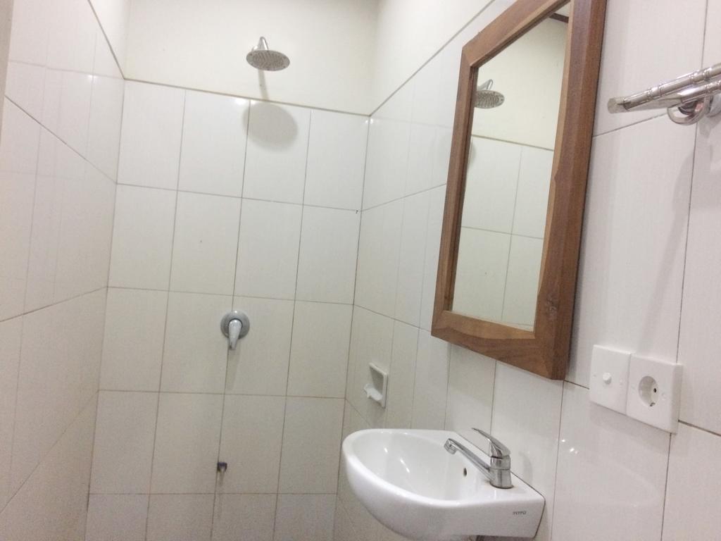 Vinandaka Homestay Sanur Buitenkant foto